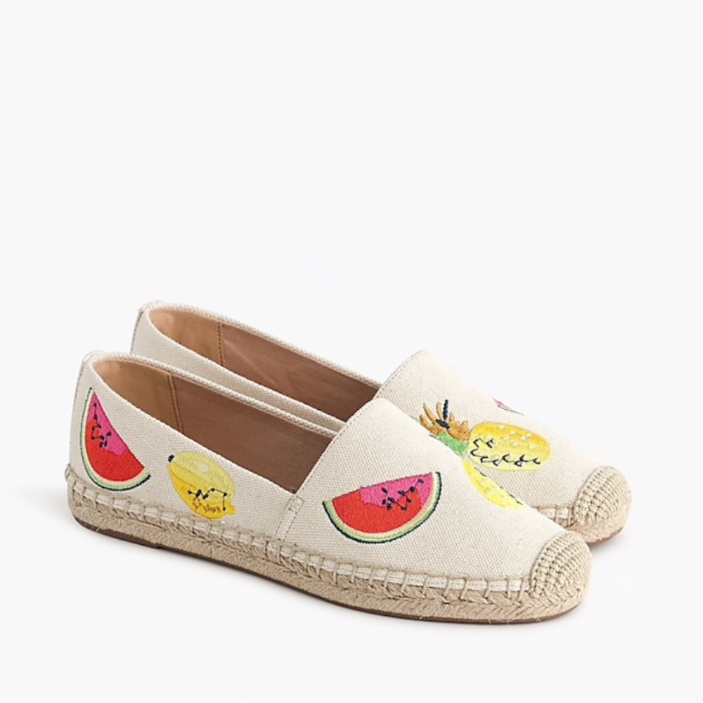 Canvas espadrilles with embroidered fruits